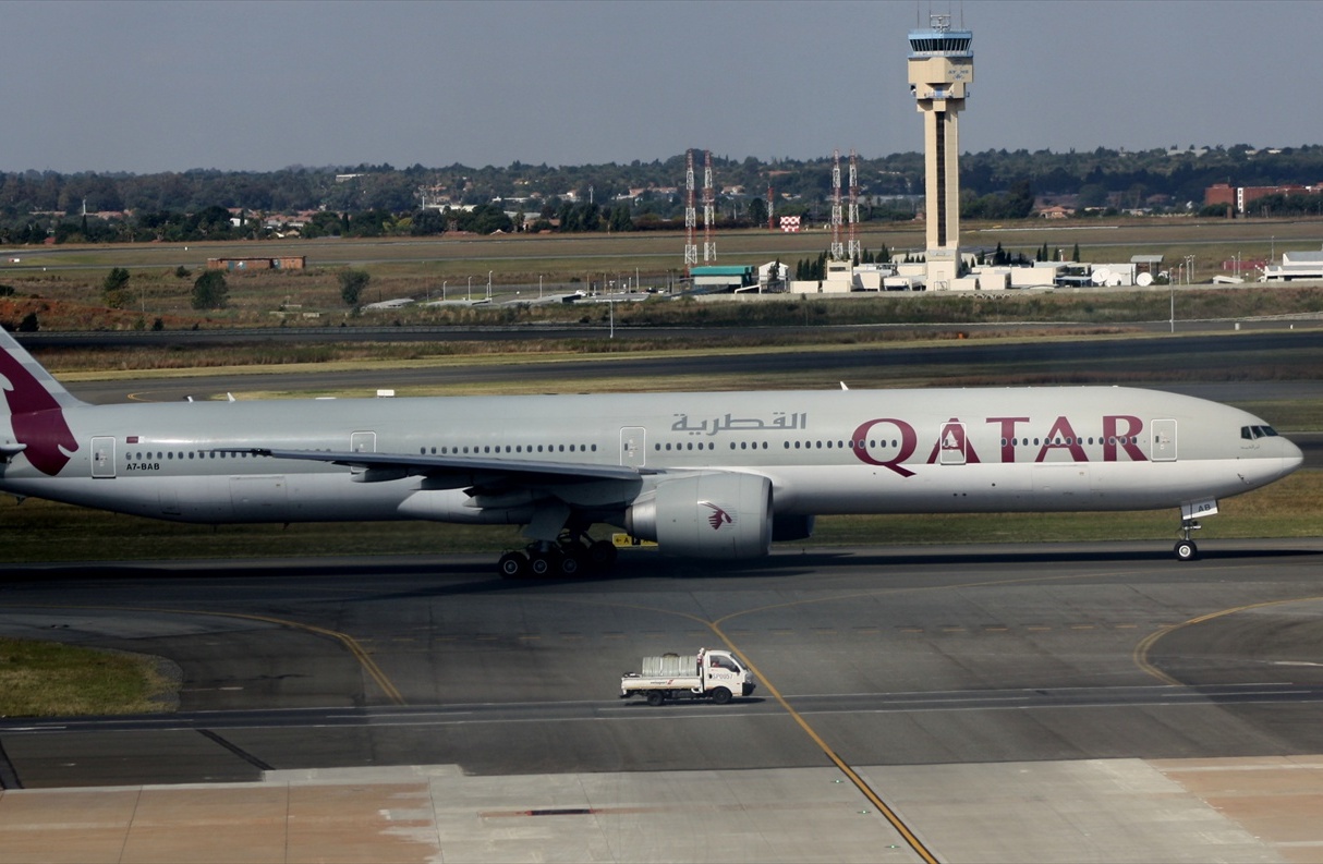 A Qatar Airways Boeing 777